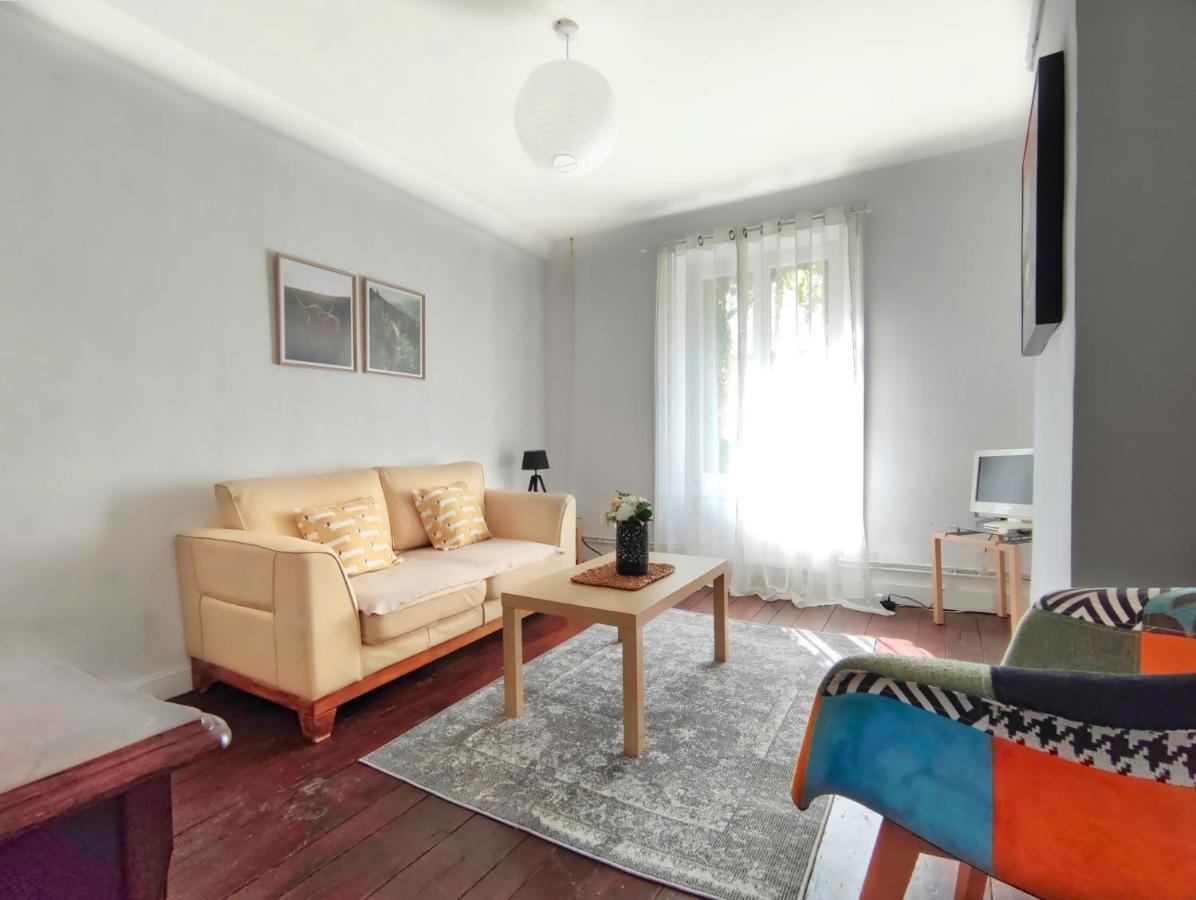 Number 22 - Le Dorat - Apartment 3 With Garden & Free Parking Exterior photo